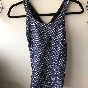 Lululemon tank